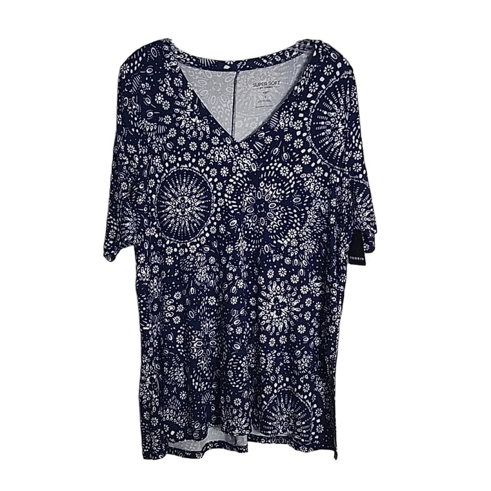 Torrid Mandala Print Navy/White Favorite Tunic, NWT